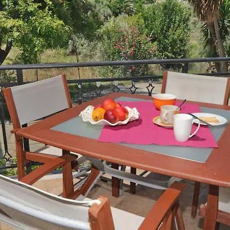 Skopelos Chara'S Lux Apartment Екстериор снимка