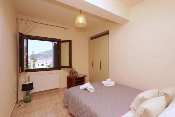 Skopelos Chara'S Lux Apartment Екстериор снимка